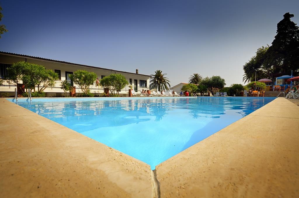 Blue Beach Bussana Nuova Bagian luar foto